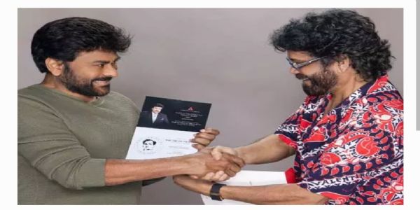 మెగాస్టార్ చిరంజీవిని కలిసిన నాగార్జున