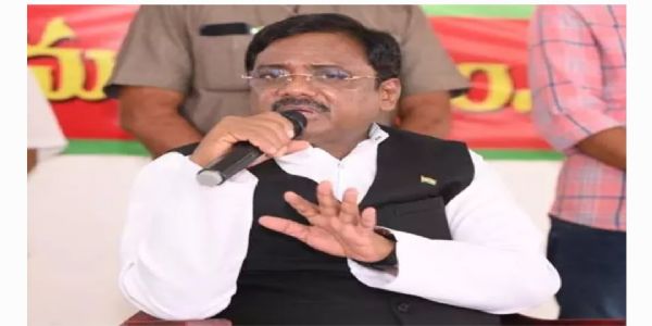 రైతుల సంక్షేమమే ప్రభుత్వ ధ్యేయం : మంత్రి గడ్డం వివేక్