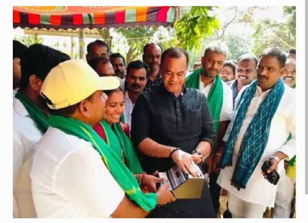 మంత్రి కోమటిరెడ్డి