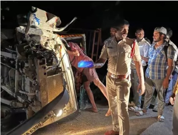 రోడ్డు ప్రమాదం