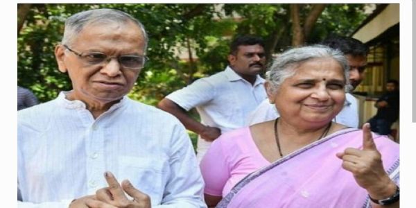 కులసర్వేలో పాల్గొనేందుకు నిరాకరించిన నారాయణమూర్తి దంపతులు