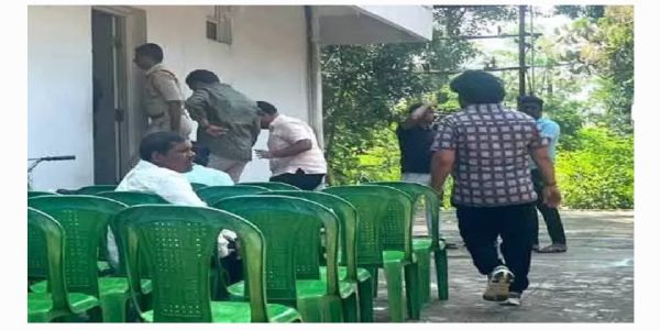 ముజ్రా పార్టీని భగ్నం చేసిన పోలీసులు..