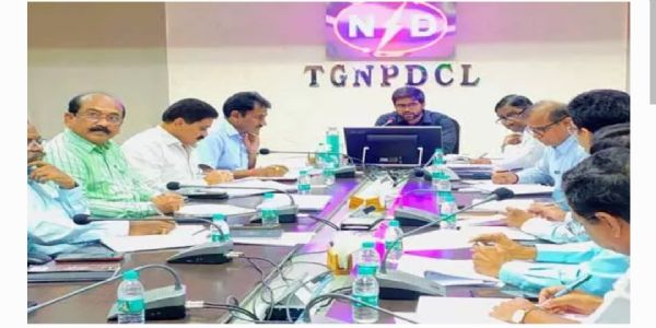 వేసవి విద్యుత్ అవసరాలకు ముందస్తు ఏర్పాట్లు.. ఎన్పీడీసీఎల్ సీఎండీ వరుణ్ రెడ్డి దిశానిర్దేశం