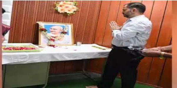 అహింస శాంతి మార్గాలే మనకు మార్గదర్శకాలు.. కలెక్టర్ రాహుల్ శర్మ