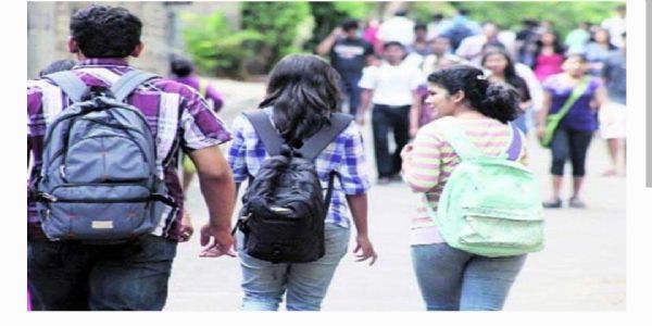 రీయింబర్స్మెంట్ కోసం కాలేజీల పోరుబాట..
