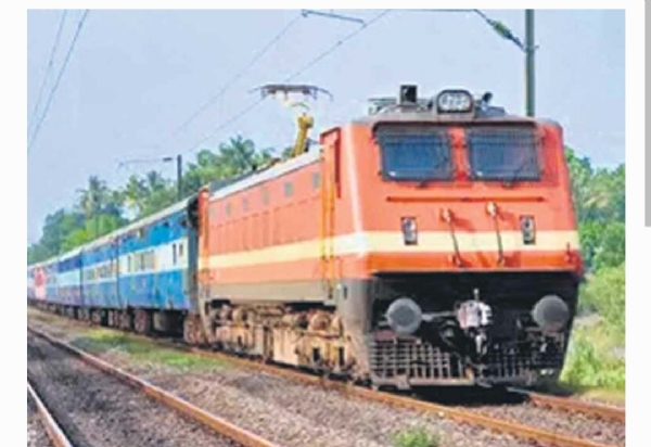 స్పెషల్ రైళ్లు