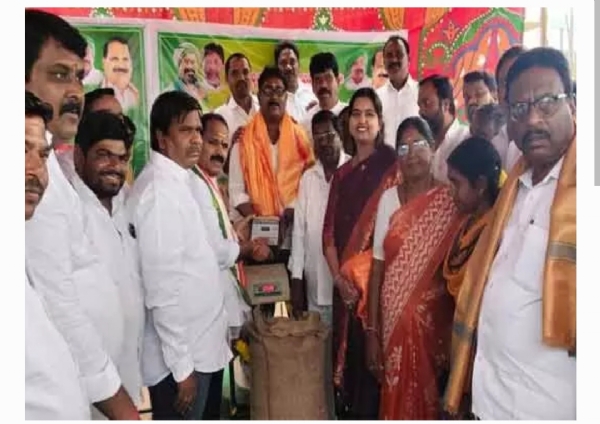 ఎమ్మెల్యే వీర్లపల్లి శంకర్ ఎమ్మెల్యే వీర్లపల్లి శంకర్