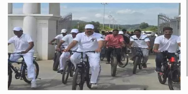 సమాజ శ్రేయస్సుకు ప్రతి ఒక్కరూ పాటుపడాలి : వనపర్తి జిల్లా ఎస్పీ రావుల గిరిధర్