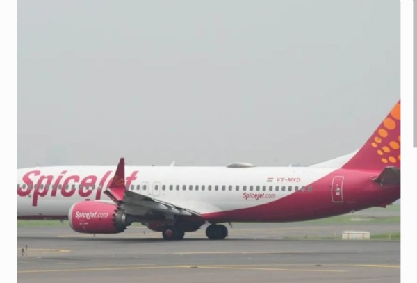 స్పైస్ జెట్ ఫ్లైట్ స్పైస్ జెట్ ఫ్లైట్