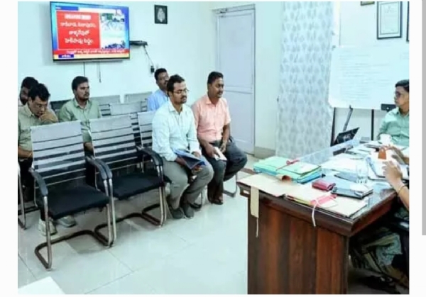 నిర్మల్ కలెక్టర్ నిర్మల్ కలెక్టర్