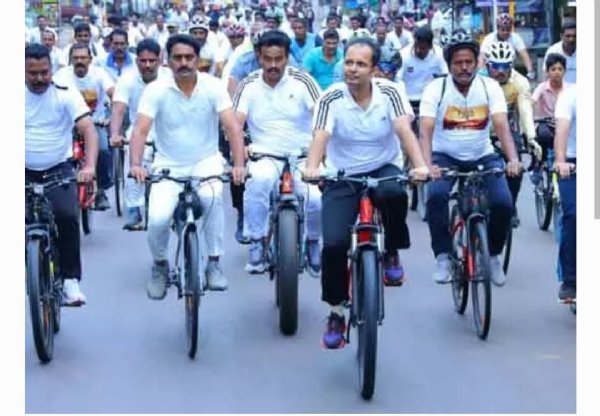 వరంగల్ సైకిల్ ర్యాలీ వరంగల్ సైకిల్ ర్యాలీ