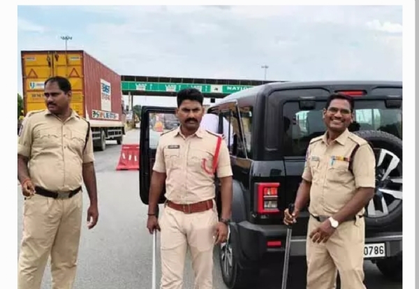 పోలీస్ తనిఖీలు