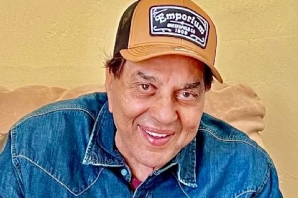 ఆసుపత్రిలో బాలీవుడ్ దిగ్గజం ధర్మేంద్ర.. ఐసీయూలో చికిత్స