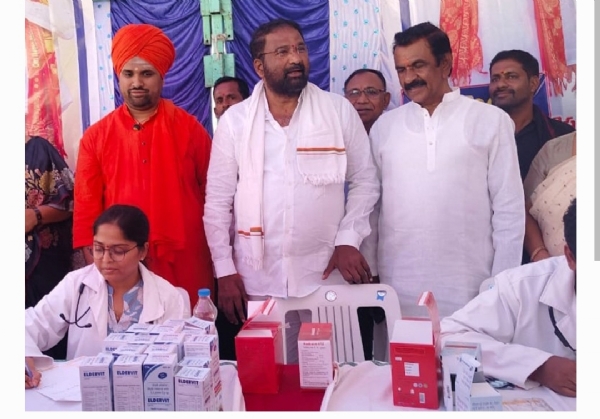 మంత్రి శ్రీహరి మంత్రి శ్రీహరి