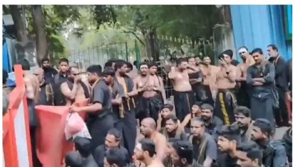 కపిలతీర్థం వద్ద అయ్యప్ప భక్తుల ఆందోళన.. దిగొచ్చిన అధికారులు కపిలతీర్థం వద్ద అయ్యప్ప భక్తుల ఆందోళన.. దిగొచ్చిన అధికారులు