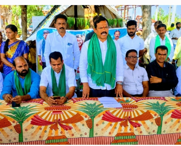 ఎమ్మెల్యే మురళి నాయక్