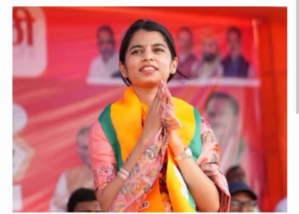 గాయని ఆదిక్యం