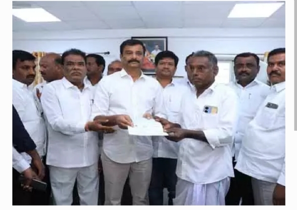 ఎమ్మెల్యే ప్రభాకర్ రెడ్డి ఎమ్మెల్యే ప్రభాకర్ రెడ్డి