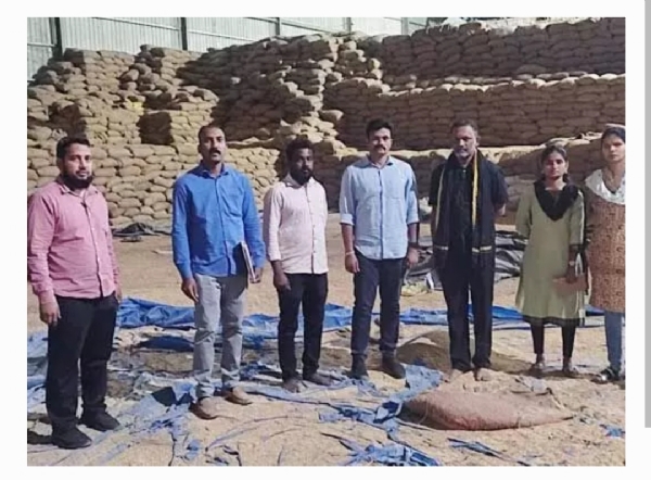 అధికారుల దాడులు అధికారుల దాడులు