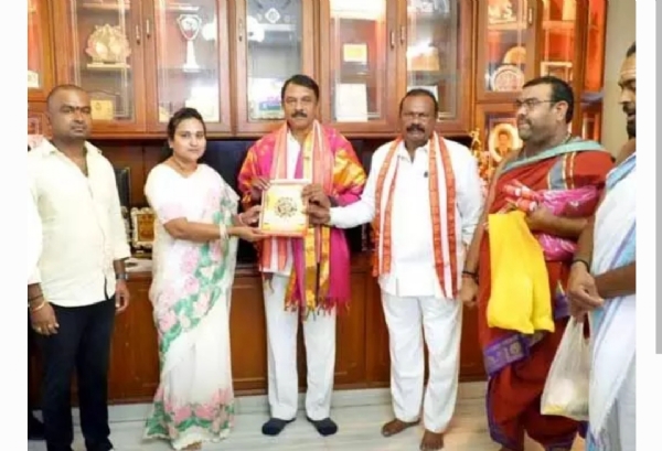 మంత్రి దుద్దిల్ల మంత్రి దుద్దిల్ల