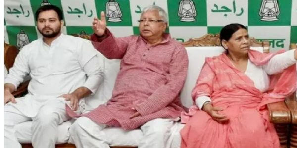 ‘కుంబ్‌’ వ్యర్థమా?.. మరి హాలోవిన్‌?.. లాలూపై బీజేపీ గరంగరం