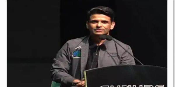 బెంగళూరు ట్రాఫిక్ కంటే అంతరిక్షంలోకి ప్రయాణించడం చాలా తేలిక..వ్యోమగామి శుభాంశు శుక్లా ఆసక్తికర వ్యాఖ్యలు