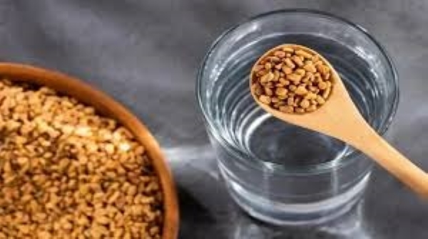 నానబెట్టిన మెంతి నీరు వల్ల కలిగే ప్రయోజనాలు నానబెట్టిన మెంతి నీరు వల్ల కలిగే ప్రయోజనాలు