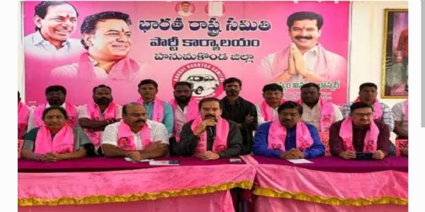 పార్టీ ఫిరాయింపులే కడియం బ్రాండ్: తాటికొండ రాజయ్య
