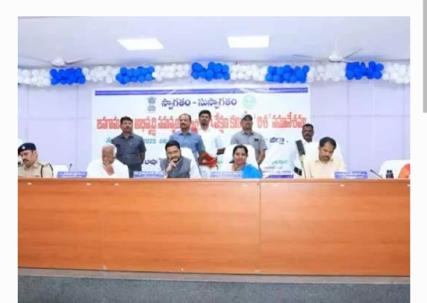 ఎంపీ కడియం కావ్య