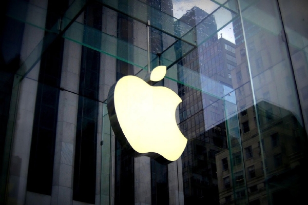 /apple-announces-layoffs-in-global-sales-operations /apple-announces-layoffs-in-global-sales-operations