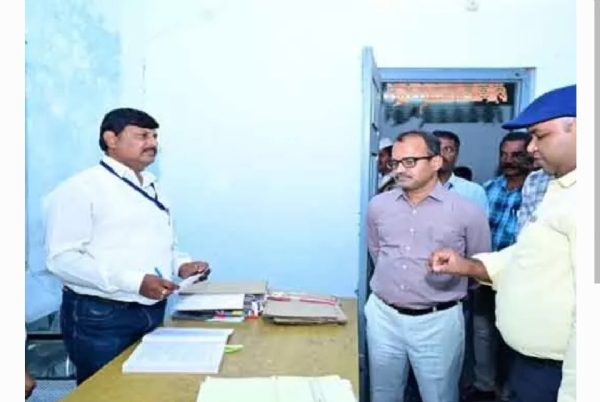 కలెక్టర్ రాహుల్ రాజ్ కలెక్టర్ రాహుల్ రాజ్