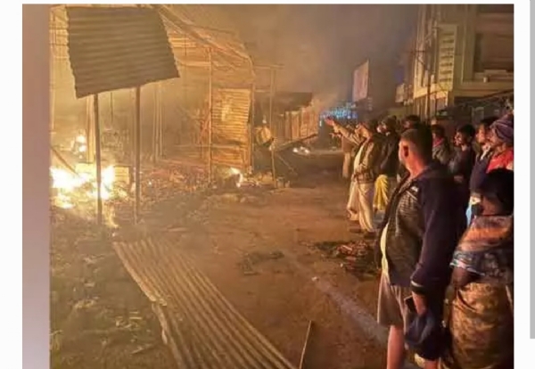 షార్ట్ సర్క్యూట్ షార్ట్ సర్క్యూట్