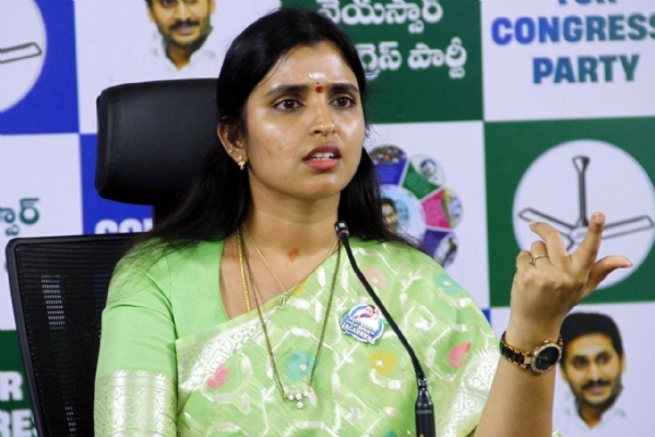 పోలవరంపై యాంకర్ శ్యామల ట్వీట్ పోలవరంపై యాంకర్ శ్యామల ట్వీట్