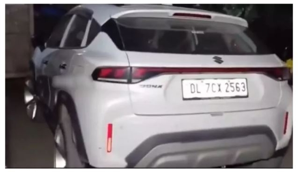 huge-bundles-of-rs500-and-rs-1000-notes-seized-in-delhi-502804 huge-bundles-of-rs500-and-rs-1000-notes-seized-in-delhi-502804