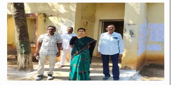 మూడో దశ పోలింగ్ కు సిద్ధం చేస్తున్న అధికార యంత్రాంగం..