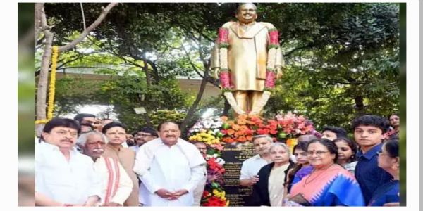 బాలు గళం అక్షయపాత్ర : వెంకయ్య నాయుడు