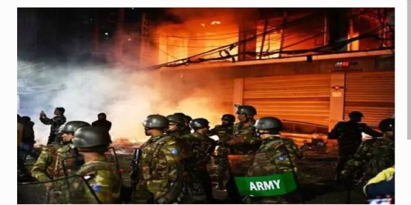 బంగ్లాదేశ్ అల్లర్లు.. భారతీయులు బయటికి రావొద్దు : ఇండియన్ హైకమిషన్ హెచ్చరిక