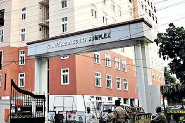 /vallabhaneni-vamsi-followers-face-setback-in-court-kidnap-case-remand-for-two /vallabhaneni-vamsi-followers-face-setback-in-court-kidnap-case-remand-for-two