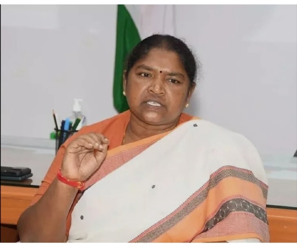 మంత్రి సీతక్క