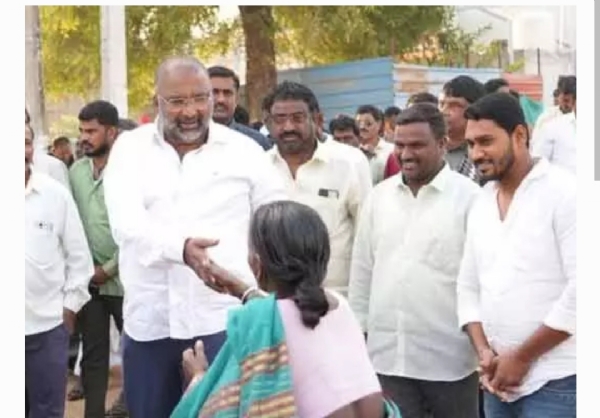 మంత్రి శ్రీహరి