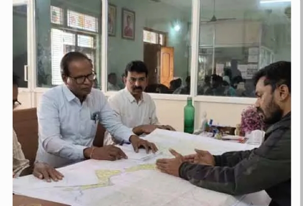 ఖానాపూర్ ఎమ్మెల్యే సమీక్ష