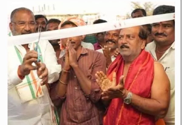 మంత్రి శ్రీహరి