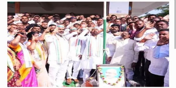 ఎన్నో ఉద్యమాలకు పురుడు పోసింది కాంగ్రెస్ పార్టీ: ఆది శ్రీనివాస్