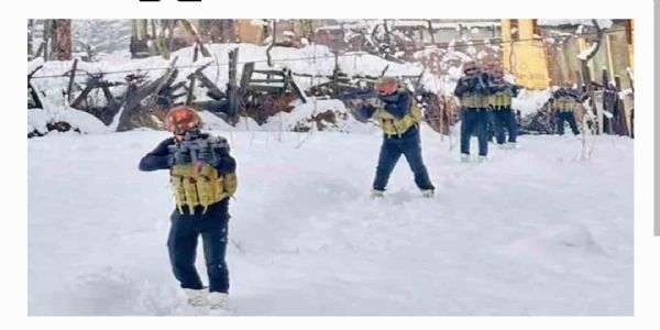 జమ్ములో పాకిస్థాన్ ఉగ్రవాదులు.. అప్రమత్తమైన భద్రతాబలగాలు..!