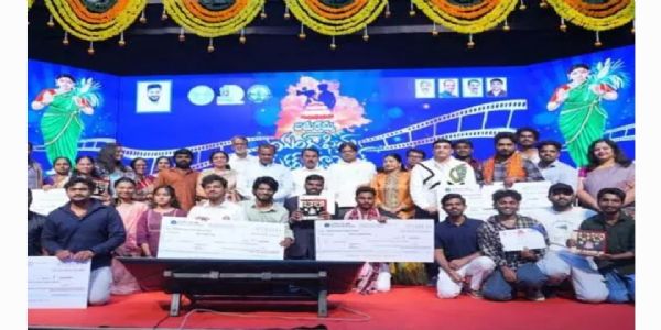 గ్రామీణ యువత ప్రతిభను ప్రపంచానికి పరిచయం చేస్తాం: మంత్రి కోమటిరెడ్డి