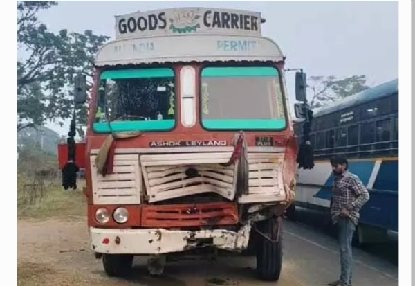 రోడ్డు ప్రమాదం