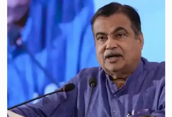 నితిన్ గడ్కరీ కీలక నితిన్ గడ్కరీ కీలక