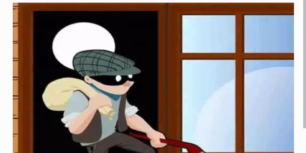 పోలీస్ స్టేషన్ నుంచి ముగ్గురు అంతరాష్ట్ర దొంగలు పరార్