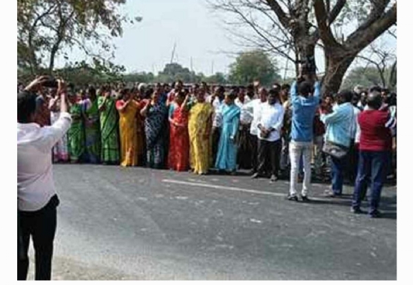 వరంగల్ జిల్లాలో ఉద్రిక్తత