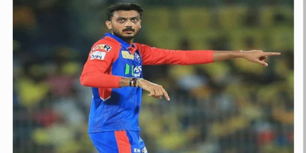 స్లో ఓవర్ రేట్ కారణంగా ఢిల్లీ కెప్టెన్ అక్షర పటేల్ కు 12 లక్షల జరిమానా